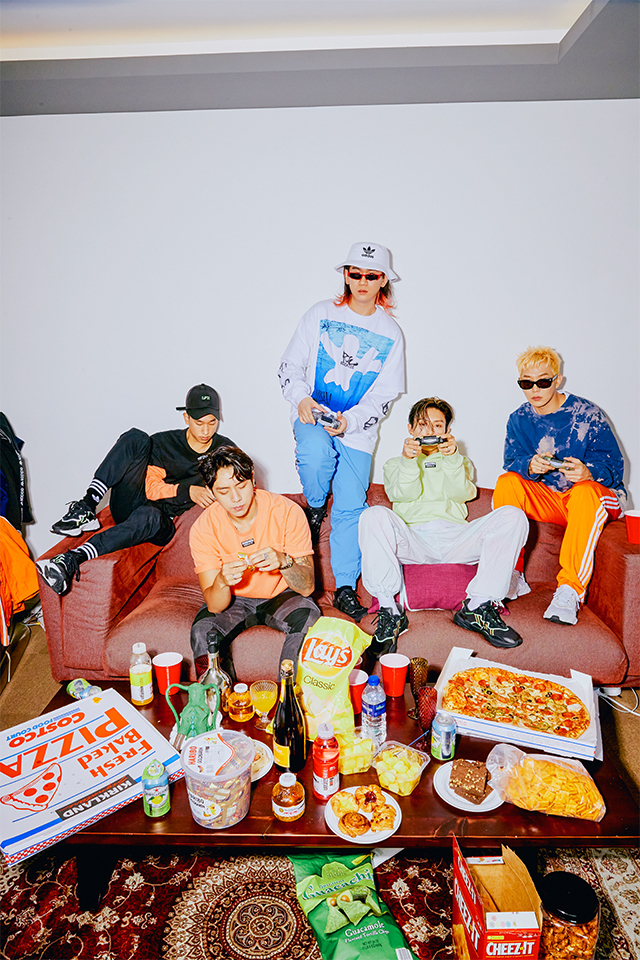 아디다스(ADIDAS) 새로운 컬러의 19 F/W 렉시콘 발매 아디다스(ADIDAS) 새로운 컬러의 19 F/W 렉시콘 발매