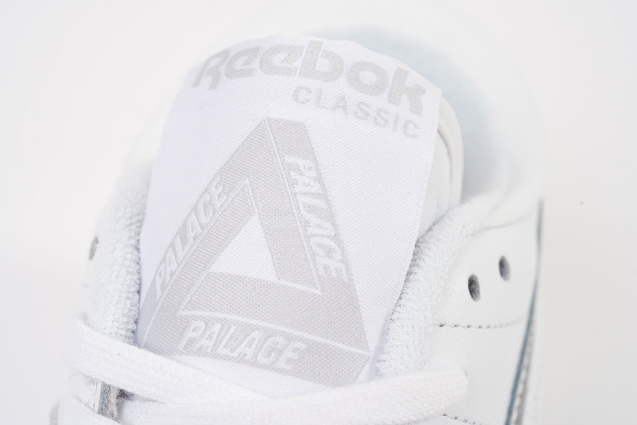 프로 워크아웃 로우 모델을 함께 발매하는 팔라스(PALACE)와 리복(REEBOK) 프로 워크아웃 로우 모델을 함께 발매하는 팔라스(PALACE)와 리복(REEBOK)