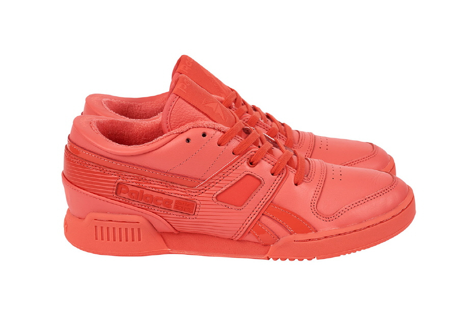 프로 워크아웃 로우 모델을 함께 발매하는 팔라스(PALACE)와 리복(REEBOK) 프로 워크아웃 로우 모델을 함께 발매하는 팔라스(PALACE)와 리복(REEBOK)