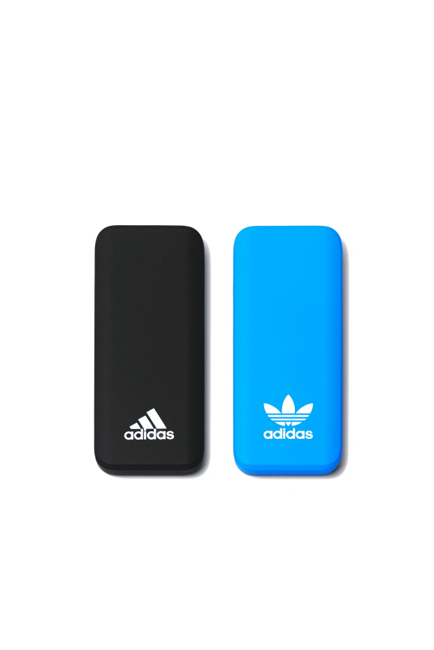 아디다스(ADIDAS) 15만원 이상 구매시 사은품 보조 배터리 증정 아디다스(ADIDAS) 15만원 이상 구매시 사은품 보조 배터리 증정