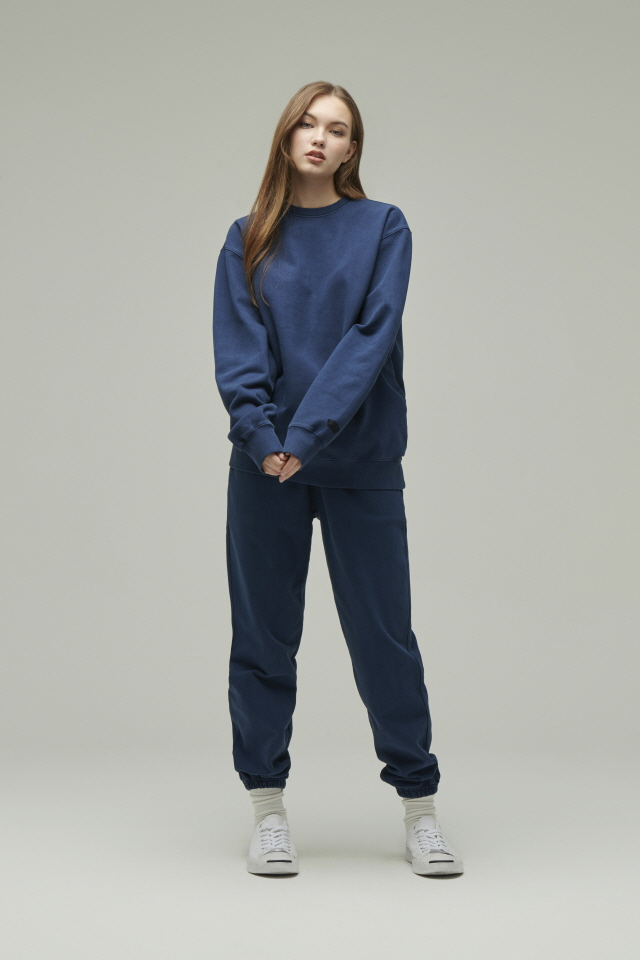 무신사 스페셜 이슈 : 멜란지 마스터(MELANGE MASTER) 19 F/W 피그먼트 스웨트 컬렉션 발매&15% 할인 무신사 스페셜 이슈 : 멜란지 마스터(MELANGE MASTER) 19 F/W 피그먼트 스웨트 컬렉션 발매&15% 할인