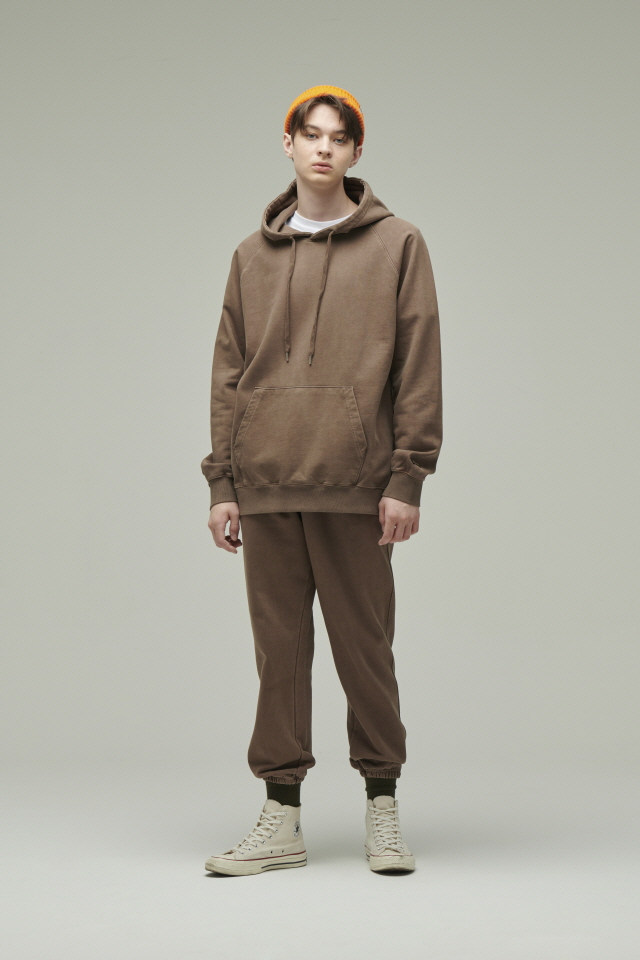 무신사 스페셜 이슈 : 멜란지 마스터(MELANGE MASTER) 19 F/W 피그먼트 스웨트 컬렉션 발매&15% 할인 무신사 스페셜 이슈 : 멜란지 마스터(MELANGE MASTER) 19 F/W 피그먼트 스웨트 컬렉션 발매&15% 할인