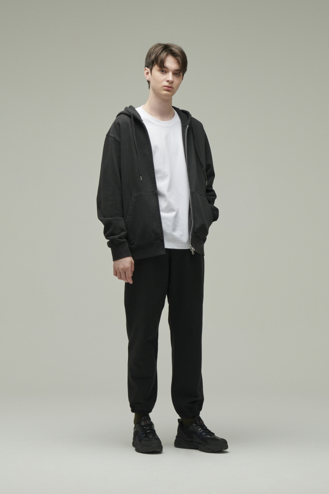 무신사 스페셜 이슈 : 멜란지 마스터(MELANGE MASTER) 19 F/W 피그먼트 스웨트 컬렉션 발매&15% 할인 무신사 스페셜 이슈 : 멜란지 마스터(MELANGE MASTER) 19 F/W 피그먼트 스웨트 컬렉션 발매&15% 할인