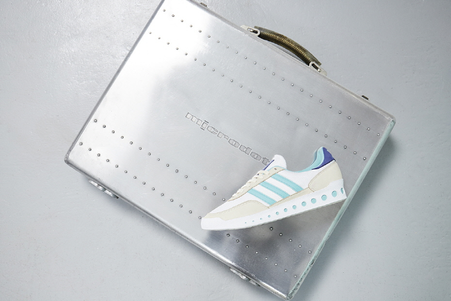 레트로 무드의 아디다스(ADIDAS) X 사이즈(SIZE?) 트레이닝 PT 발매 레트로 무드의 아디다스(ADIDAS) X 사이즈(SIZE?) 트레이닝 PT 발매