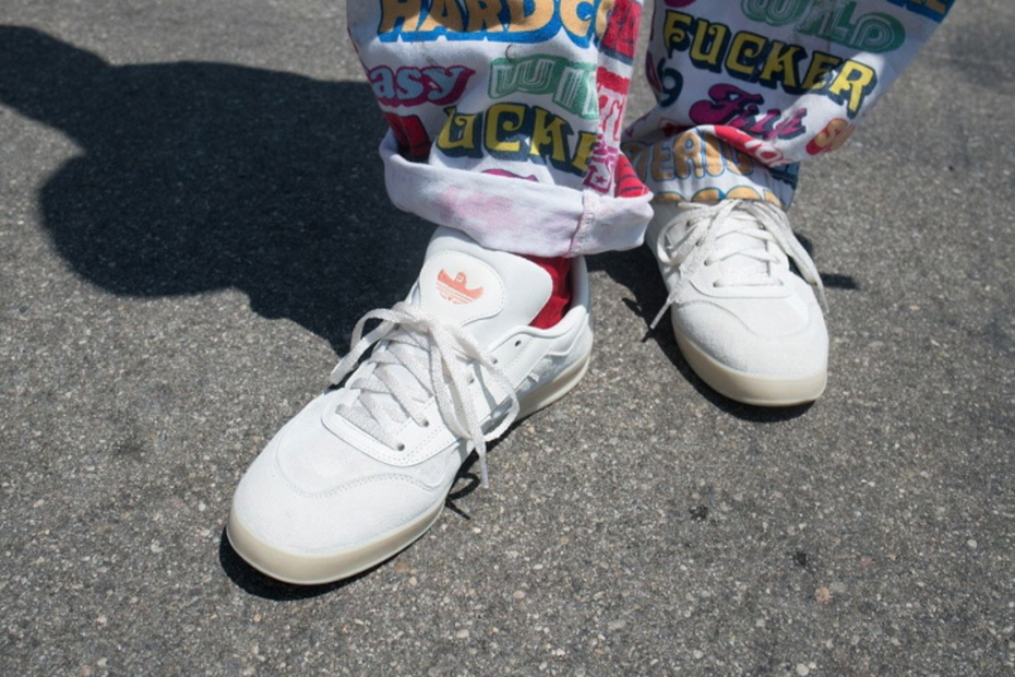 마크 곤잘레스도 핑크 컬러? 새로운 아디다스(ADIDAS) X 마크 곤잘레스(MARK GONZALES) 알로하 슈퍼 발매 마크 곤잘레스도 핑크 컬러? 새로운 아디다스(ADIDAS) X 마크 곤잘레스(MARK GONZALES) 알로하 슈퍼 발매
