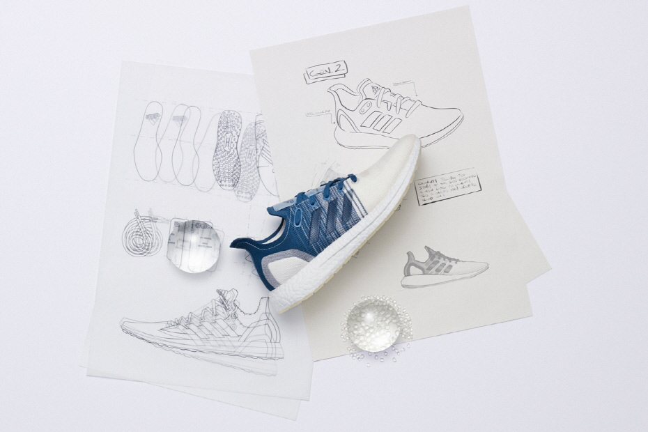 뭣이 중헌디? 아디다스(ADIDAS)는 친환경 소재라고 답한다 뭣이 중헌디? 아디다스(ADIDAS)는 친환경 소재라고 답한다