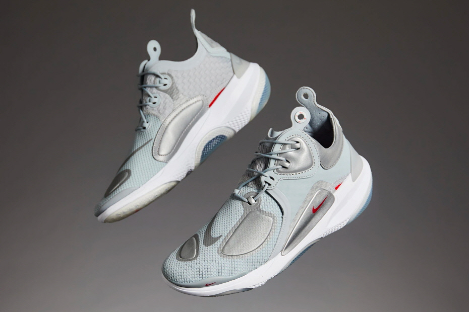 요즘 열일하는 매튜 윌리엄스(Matthew M. Williams)와 나이키(NIKE)의 만남. 조이라이드 CC3 발매 요즘 열일하는 매튜 윌리엄스(Matthew M. Williams)와 나이키(NIKE)의 만남. 조이라이드 CC3 발매