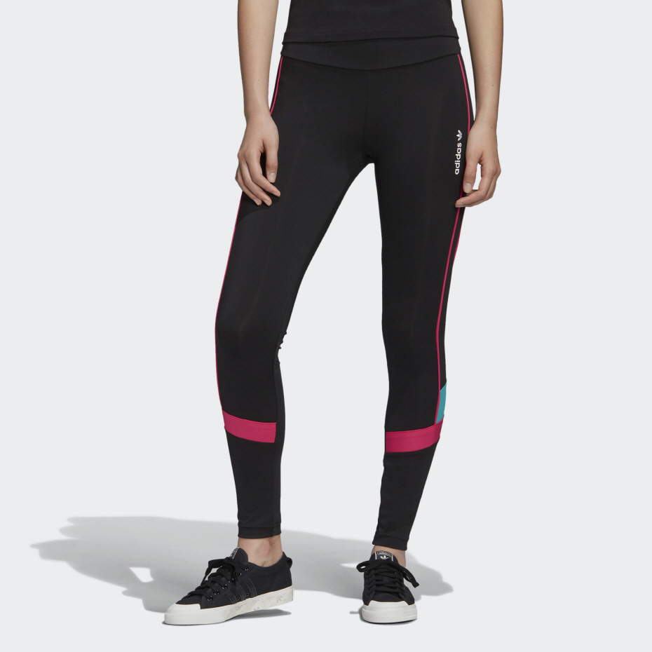 색다른 인상의 스포티 룩 신상품 발매한 아디다스(ADIDAS) 색다른 인상의 스포티 룩 신상품 발매한 아디다스(ADIDAS)
