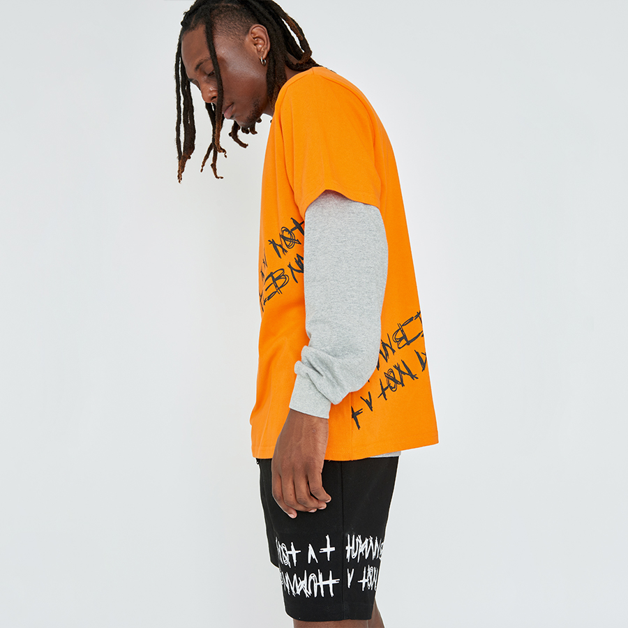 아임낫어휴먼비잉(I AM NOT A HUMAN BEING) [18SS] BANDED T-SHIRT - BLACK - 27,300원 | 무신사 스토어
