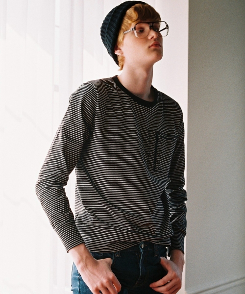 얼론투게더(ALONE&TOGETHER) ZIPPER STRIPE BLACK T-SHTIRS - 28,000원 | 무신사 스토어 - 셀렉트숍