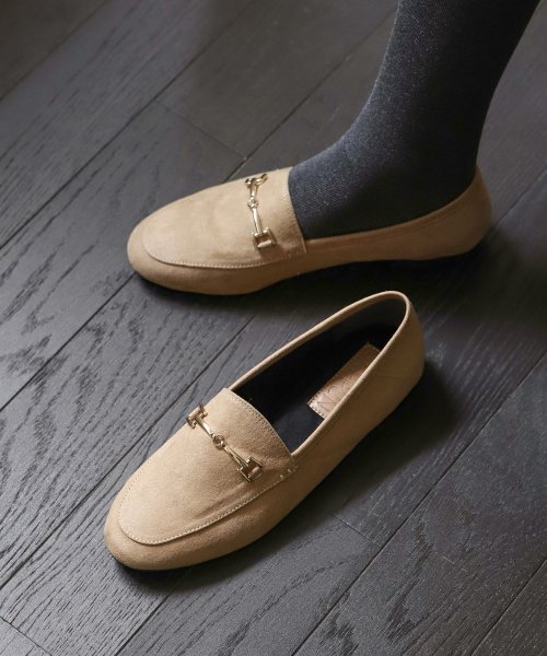 Seukeoning Fur-Lined Gold-Trim Loafer (1cm)