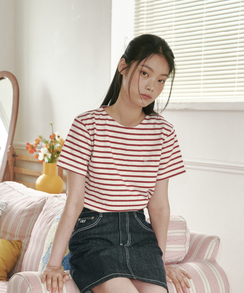 SAC 스트라이프 오버핏 크롭 티셔츠 와인 4W2311003