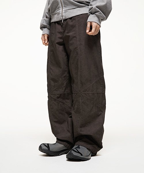 TCM cross line pants (brown)