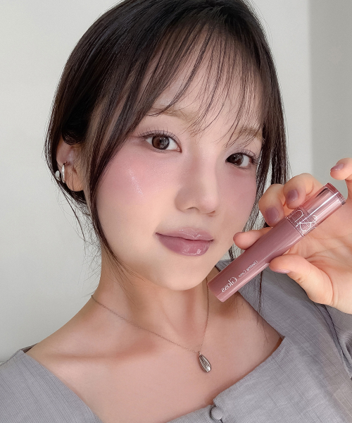 GLASTING COLOR GLOSS