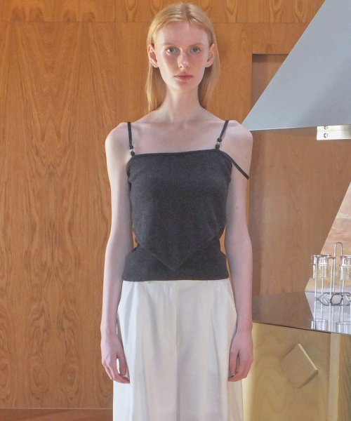 RHOMBUS BEADS TOP - BLACK
