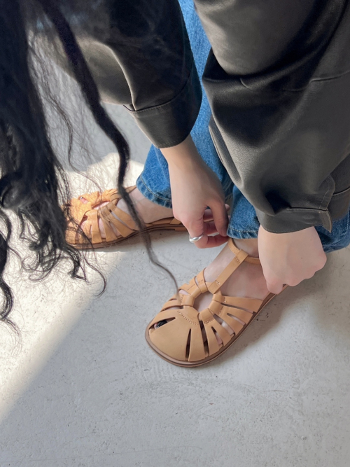 Brolin sandals