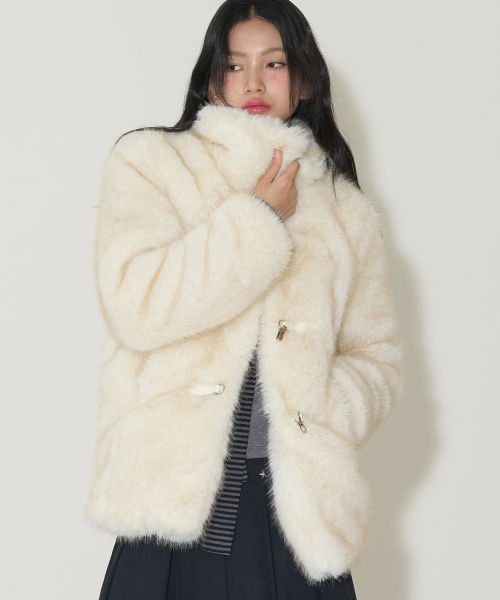 Shearing Fur Jacket Ivory