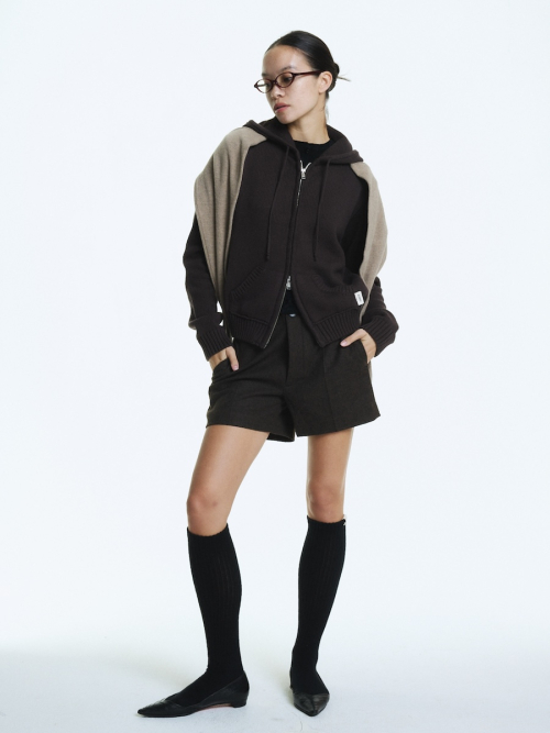 G WOOL MINI SHORTS (BROWN)