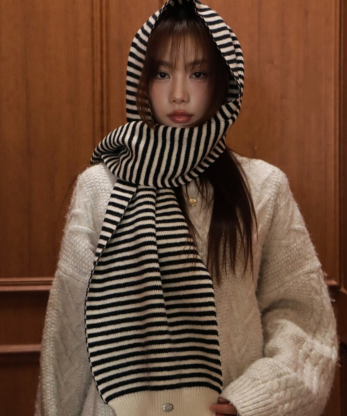 Cozy stripe muffler