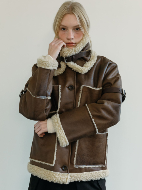 BELTED POCKET MUSTANG JACKET / BROWN