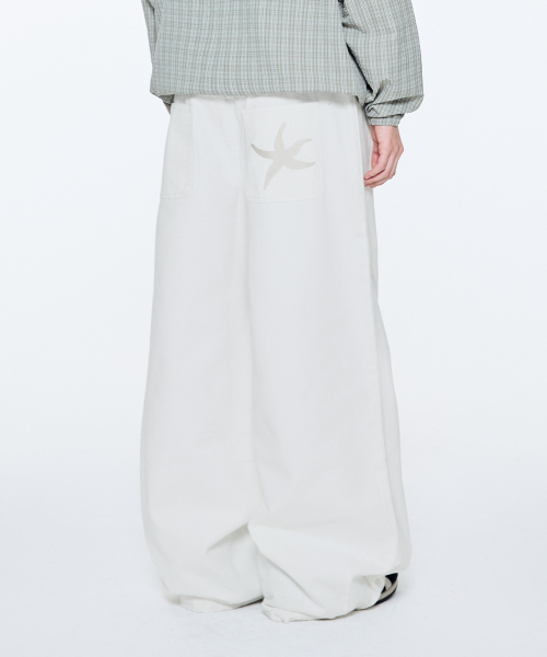 TCM starfish chino pants (white)