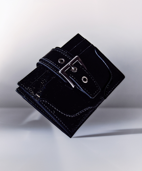 BUCKLE BRIDGE POCKET - BLACK