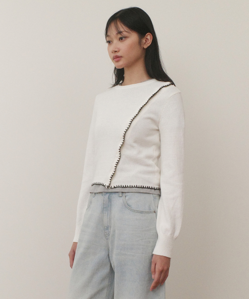 DIAGONAL BUTTON KNIT - WHITE