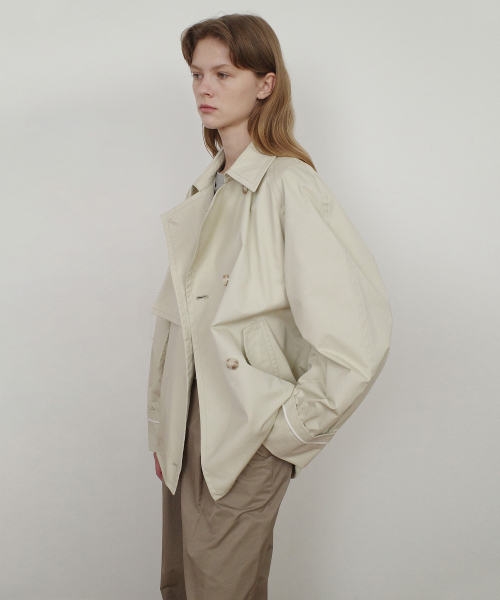 TWILL SHIRRING SHORT TRENCH JUMPER - CREAM