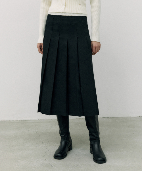 PLEATS LONG SKIRT BLACK