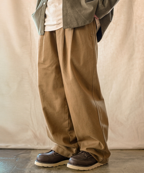 Saturn Two Tuck Wide Twill Pants Deepbeige KJLP2606