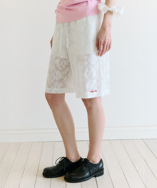 LACE BERMUDA PANTS WHITE