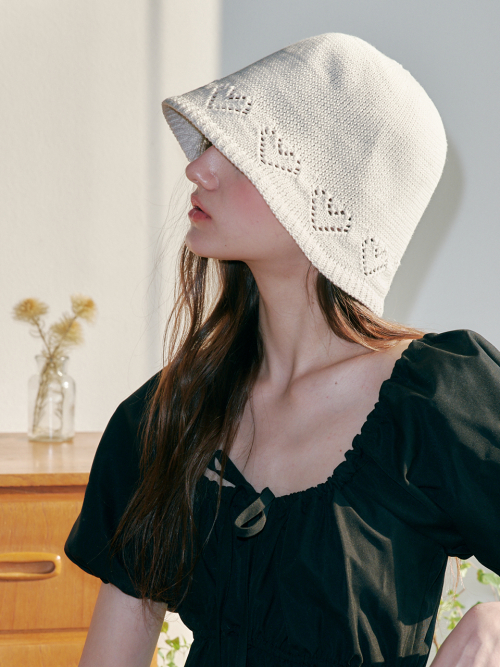 Heart Hole Bucket Hat (Cream)
