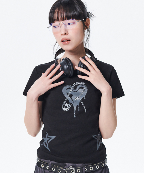 멜팅 하트 H/S 티 [블랙]