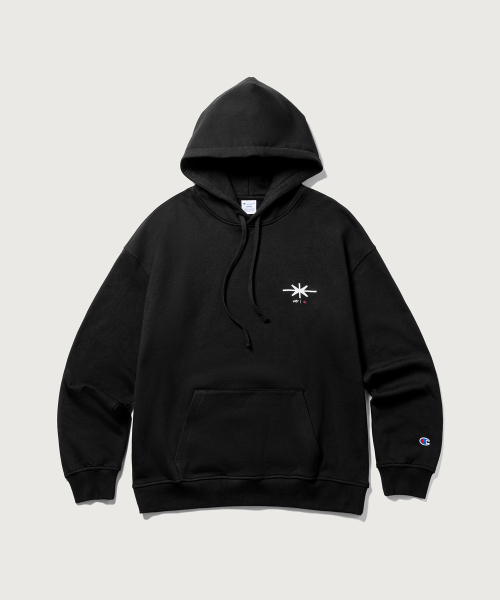 챔피온 X 힙플페 X 키드밀리 스몰 로고 후드 티셔츠 Black