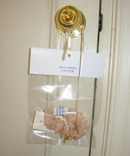 Pluto Scrunchie_Apricot