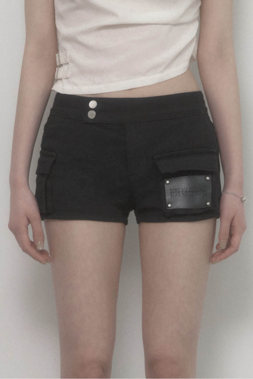Leather Patch Cargo Short Pants (Black)