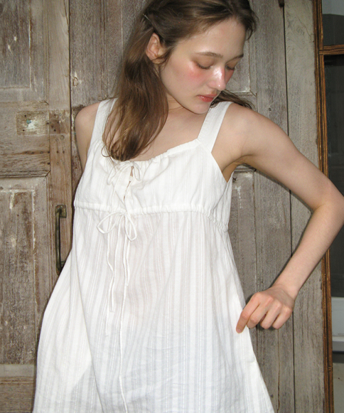 MILKY TIE SHIRRING SLEEVELESS DRESS WHITE