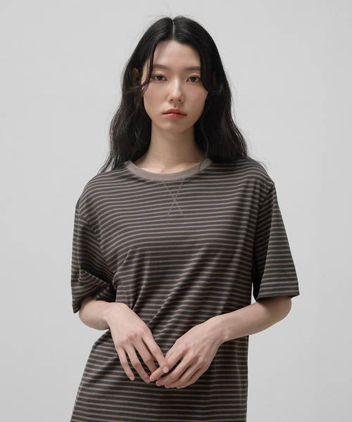 w. Gusset Stripe Tee (Charcoal)