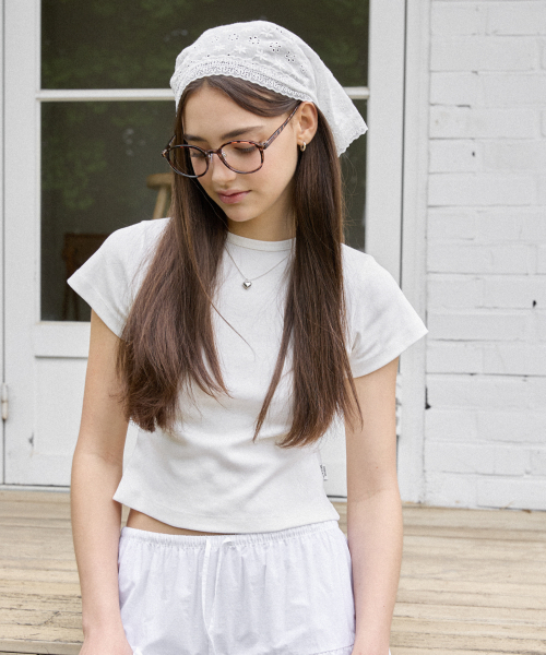 NYW EMBROIDERED WOMAN FIT T-SHIRTS_WHITE