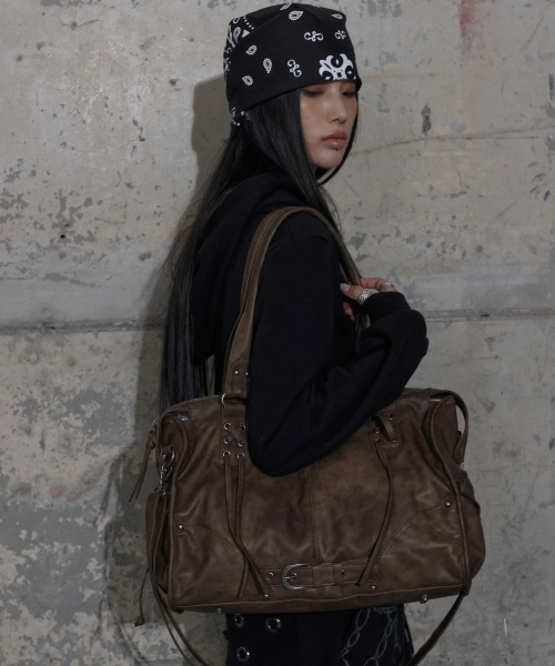 BELTED WASHING LEATHER BAG (BROWN) F25ZE990