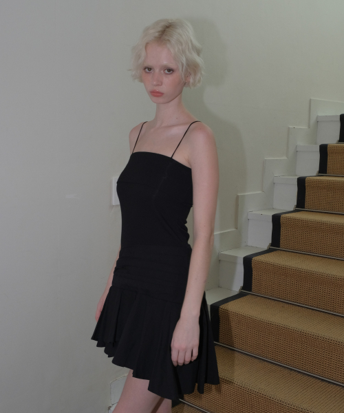 C RUFFLE SLEEVELESS DRESS_BLACK
