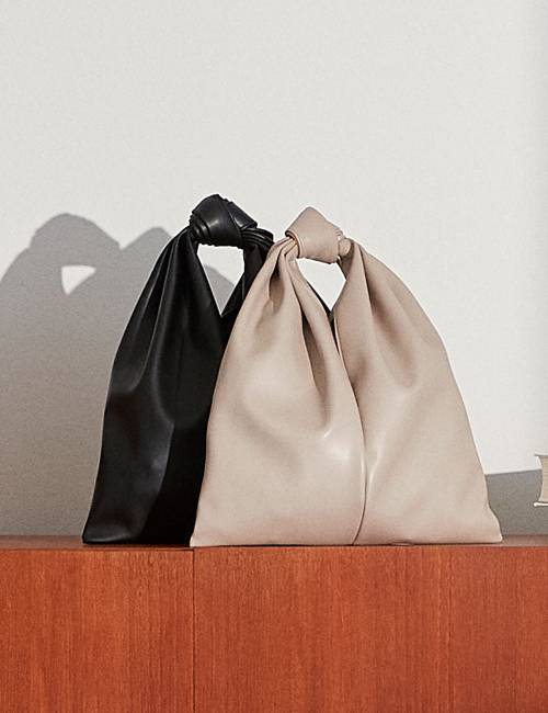Tmo Soft Tote bag (Black / Etoff)