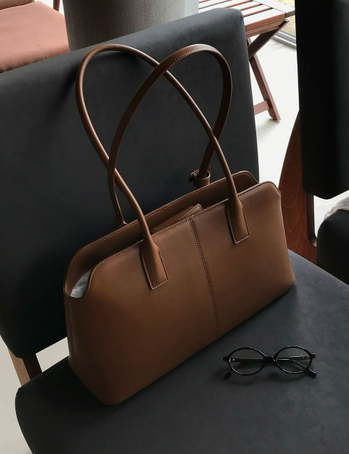 Adele Shoulder bag 아델 소가죽 숄더백 (Brown)