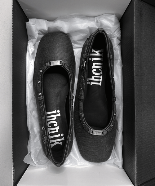 001 coated denim eyelet flats