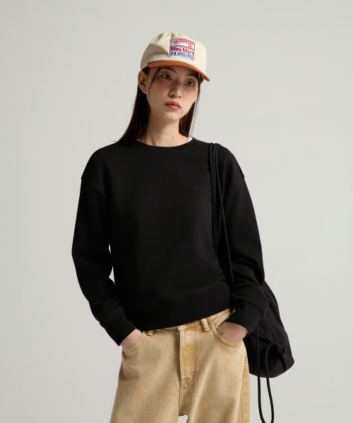 여성 스몰 로고 레귤러핏 스웨트셔츠 Black