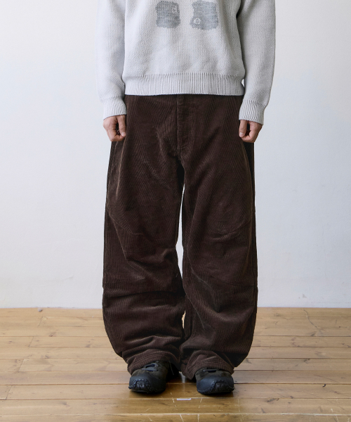 TCM mini logo corduroy pants (brown)