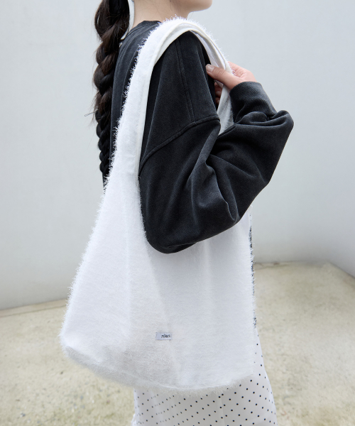 HAIRY BAG WHITE