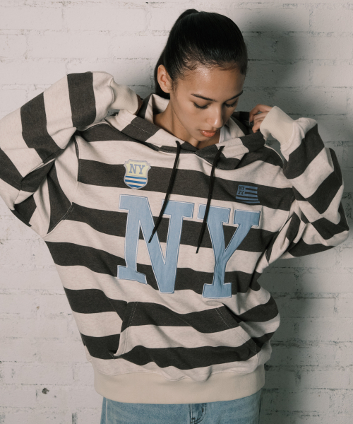 NY APLIQUE HOODIE BROWN