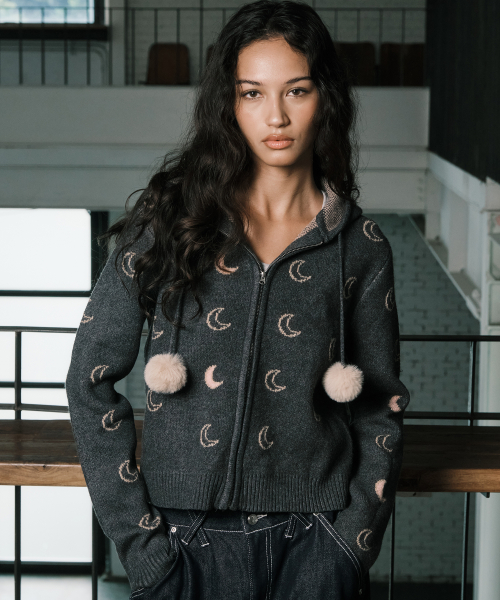 MOON KNITTED ZIP-UP HOODIE CHARCOAL