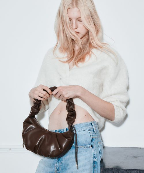 Dumpling Classic Shoulder Bag / Brown